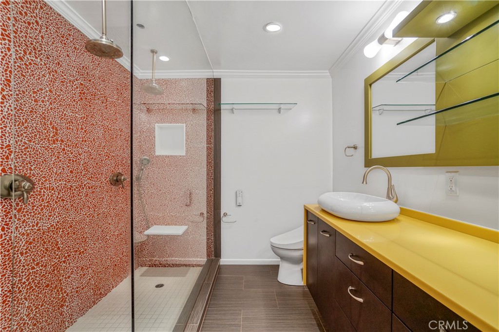 7301 Vista Del Mar, Unit A212 Playa del Rey, CA 90293 - Photo 24 of 45 Primary Bathroom