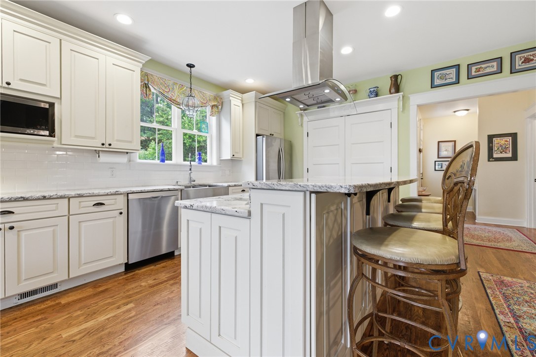 9562 Graves Road Petersburg, VA 23803 - Photo 24 of 54 Beautiful custom cabinetry throughout.
