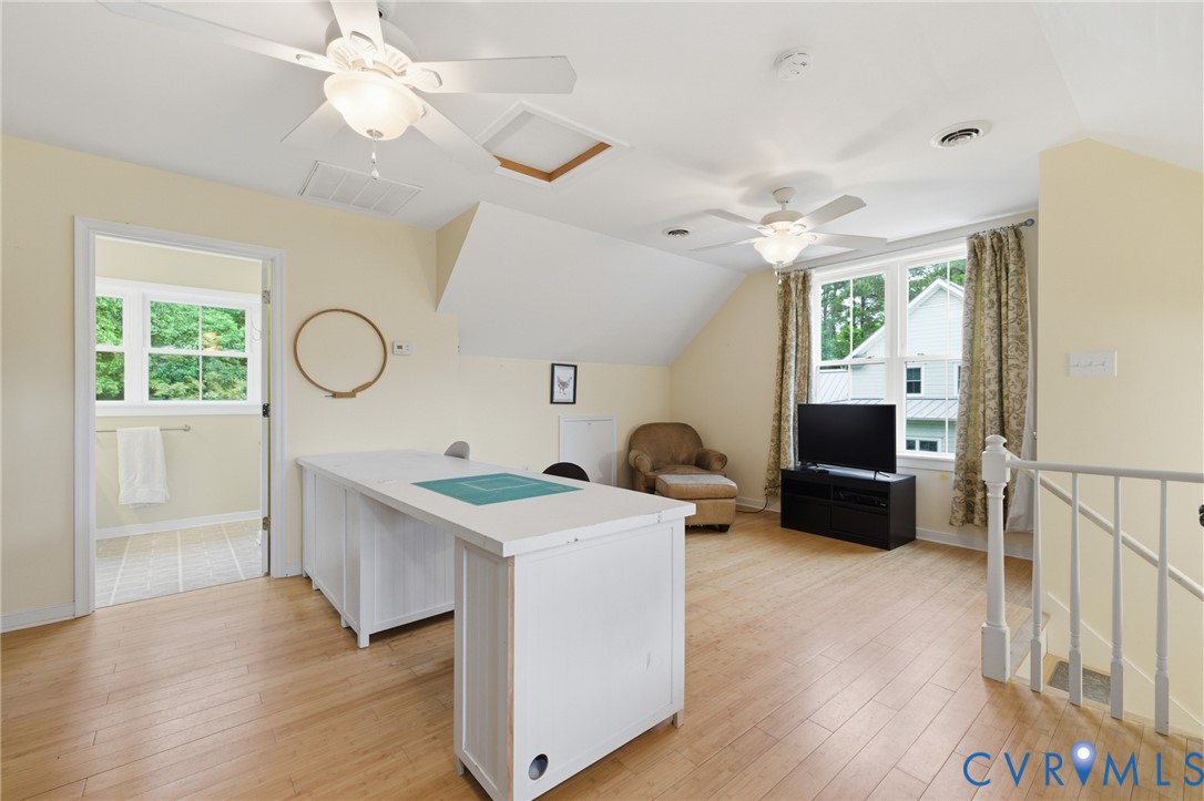 9562 Graves Road Petersburg, VA 23803 - Photo 41 of 54 Garage guest house