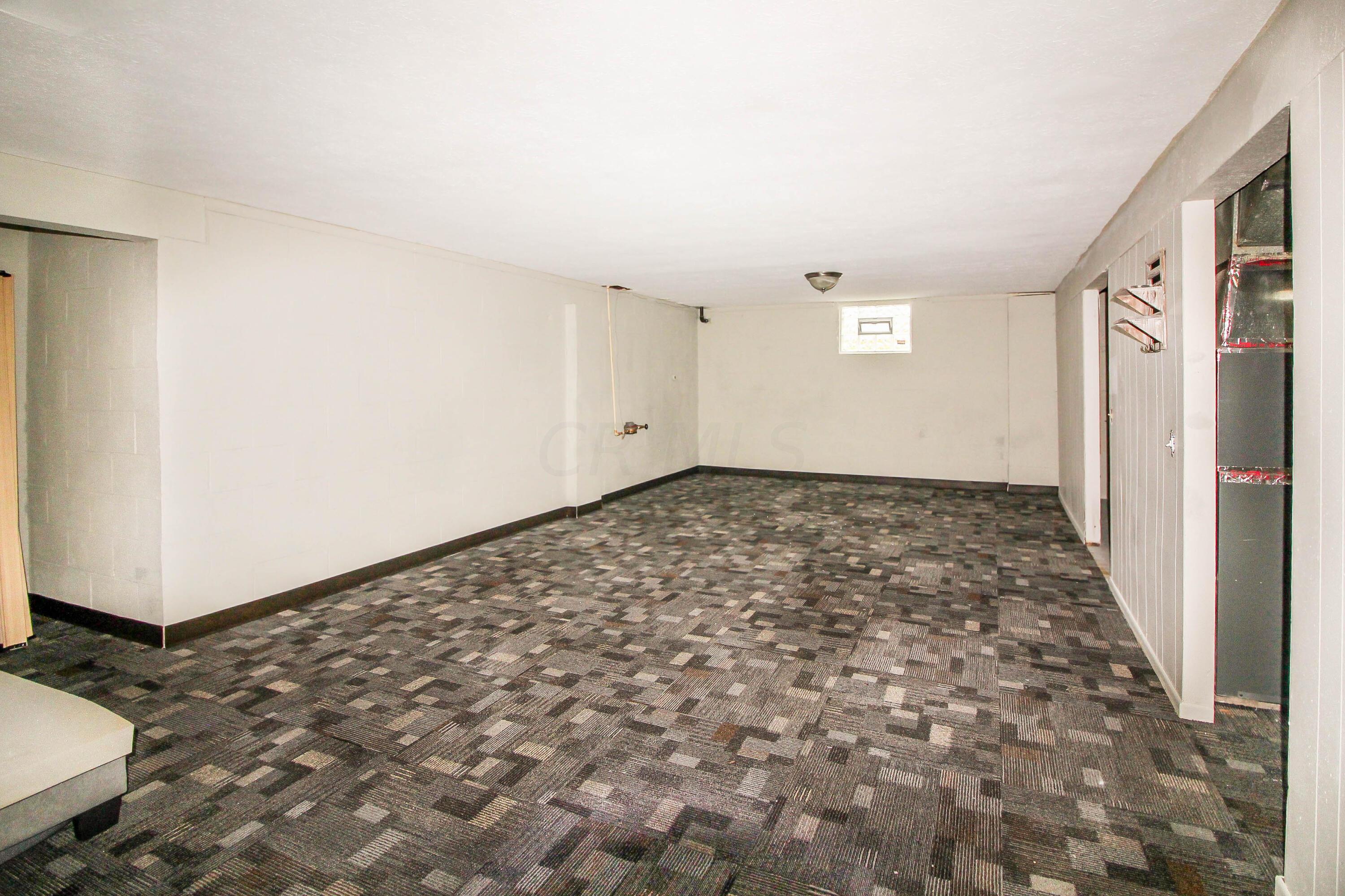 3938 Briggs Road Columbus, OH 43228 - Photo 12 of 16 Gallery Image 12