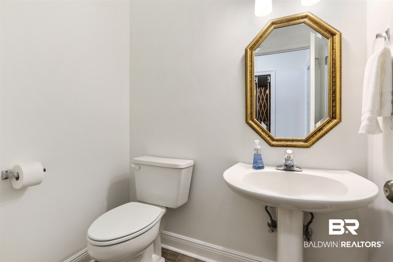 32851 River Road Orange Beach, AL 36561 - Photo 10 of 30 Powder Room