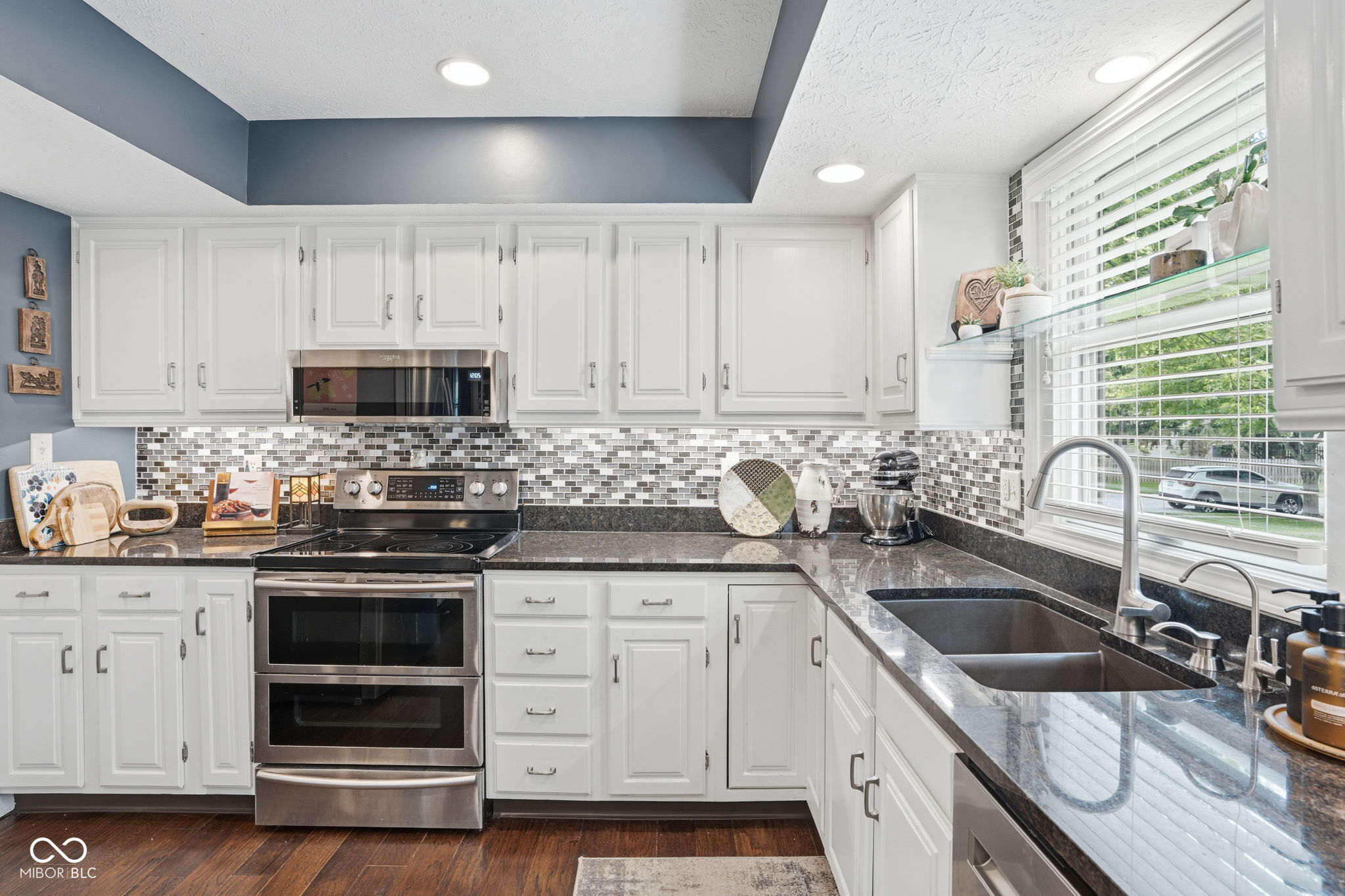 703 Bennett Road Carmel, IN 46032 - Photo 11 of 39