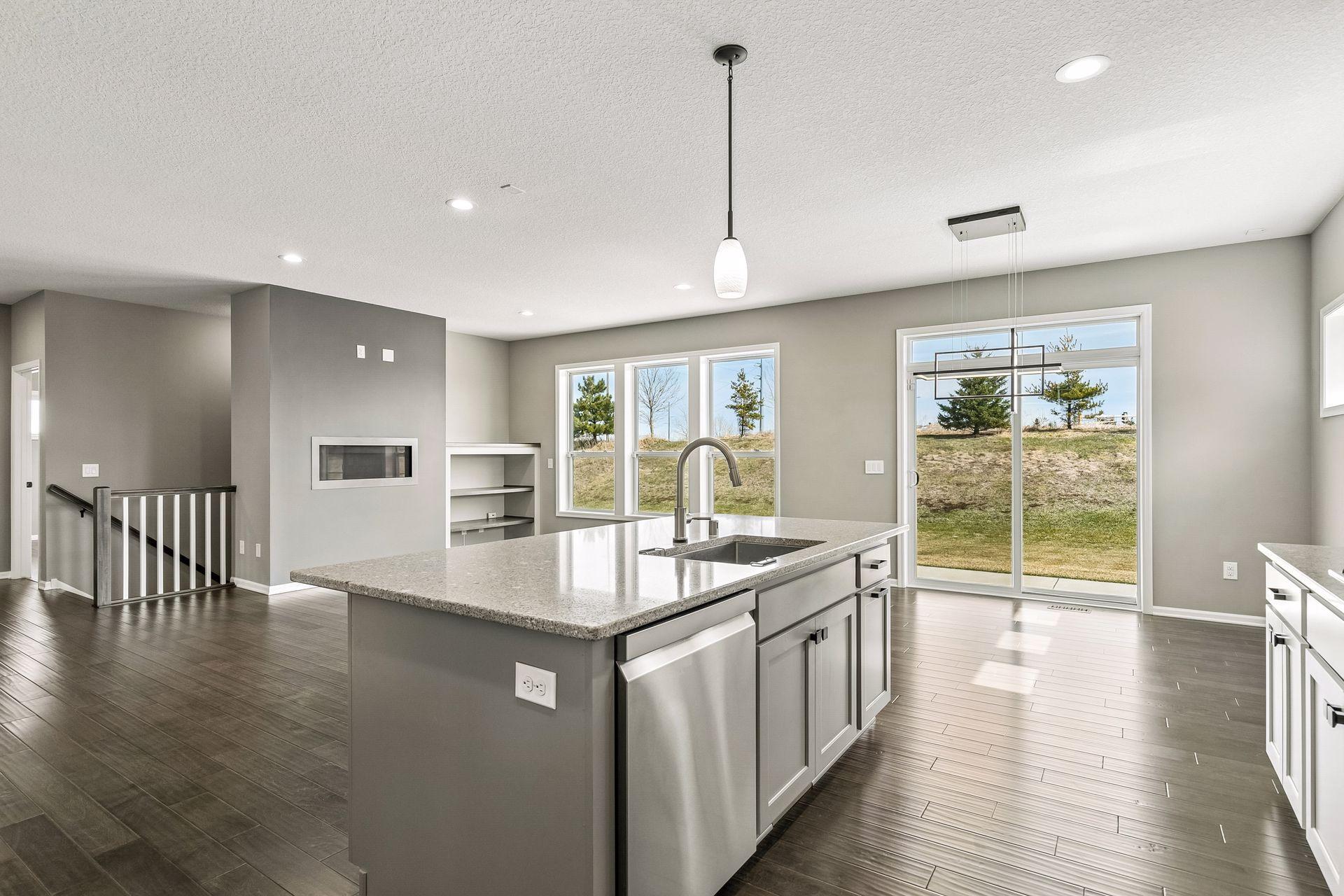 16122 Estate Lane Lakeville, MN 55044 - Photo 14 of 39