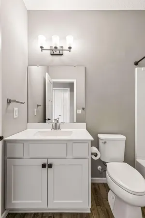 $3,495 | 16122 Estate Lane, Lakeville, MN 55044