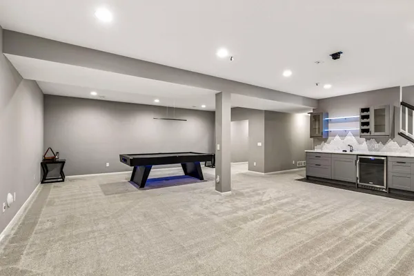 $3,495 | 16122 Estate Lane, Lakeville, MN 55044