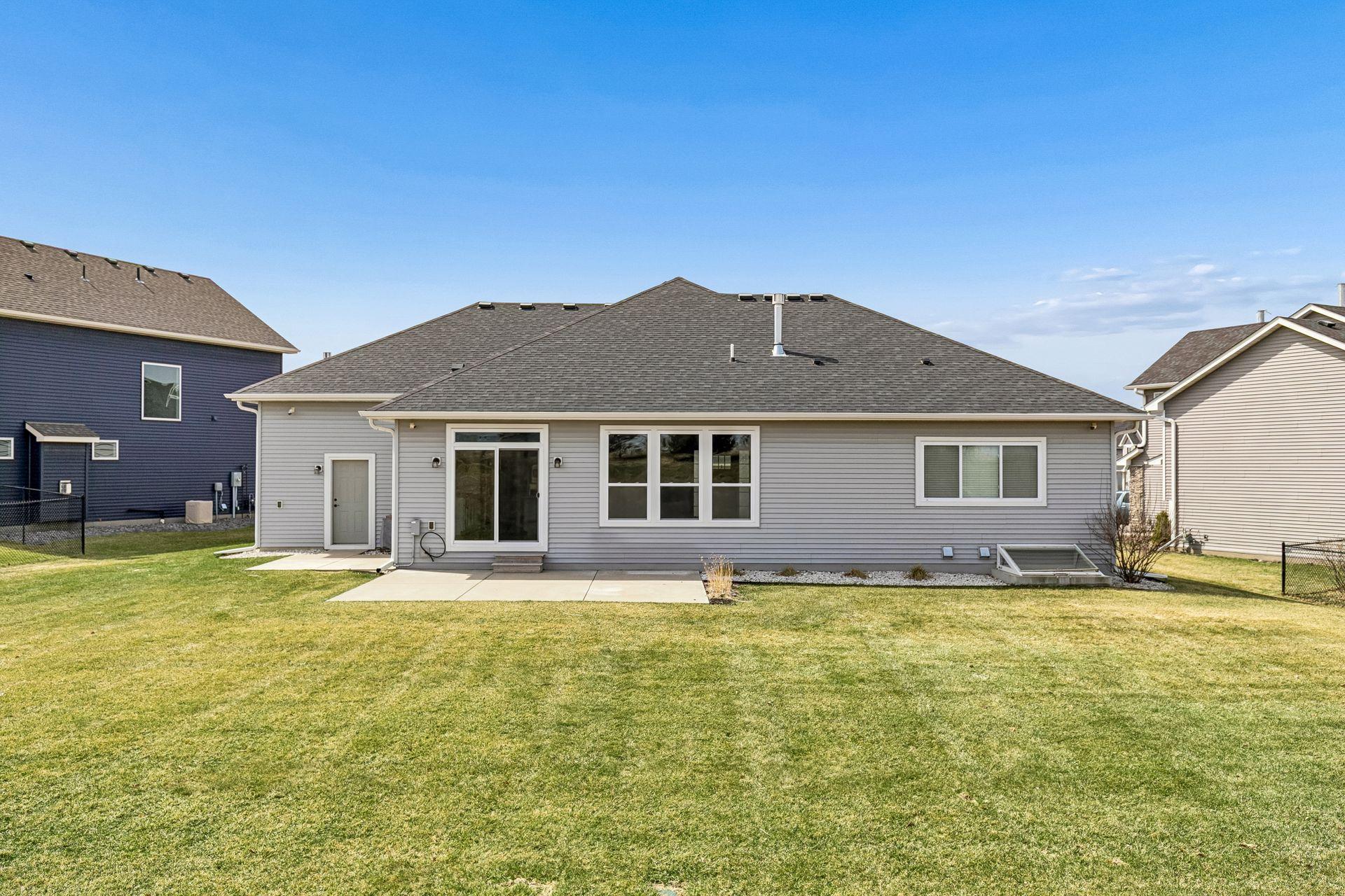 16122 Estate Lane Lakeville, MN 55044 - Photo 36 of 39