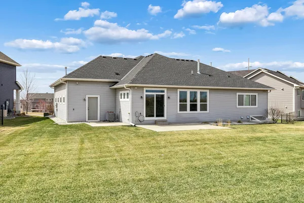 $3,495 | 16122 Estate Lane, Lakeville, MN 55044