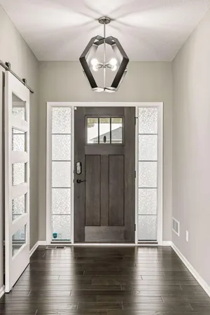$3,495 | 16122 Estate Lane, Lakeville, MN 55044