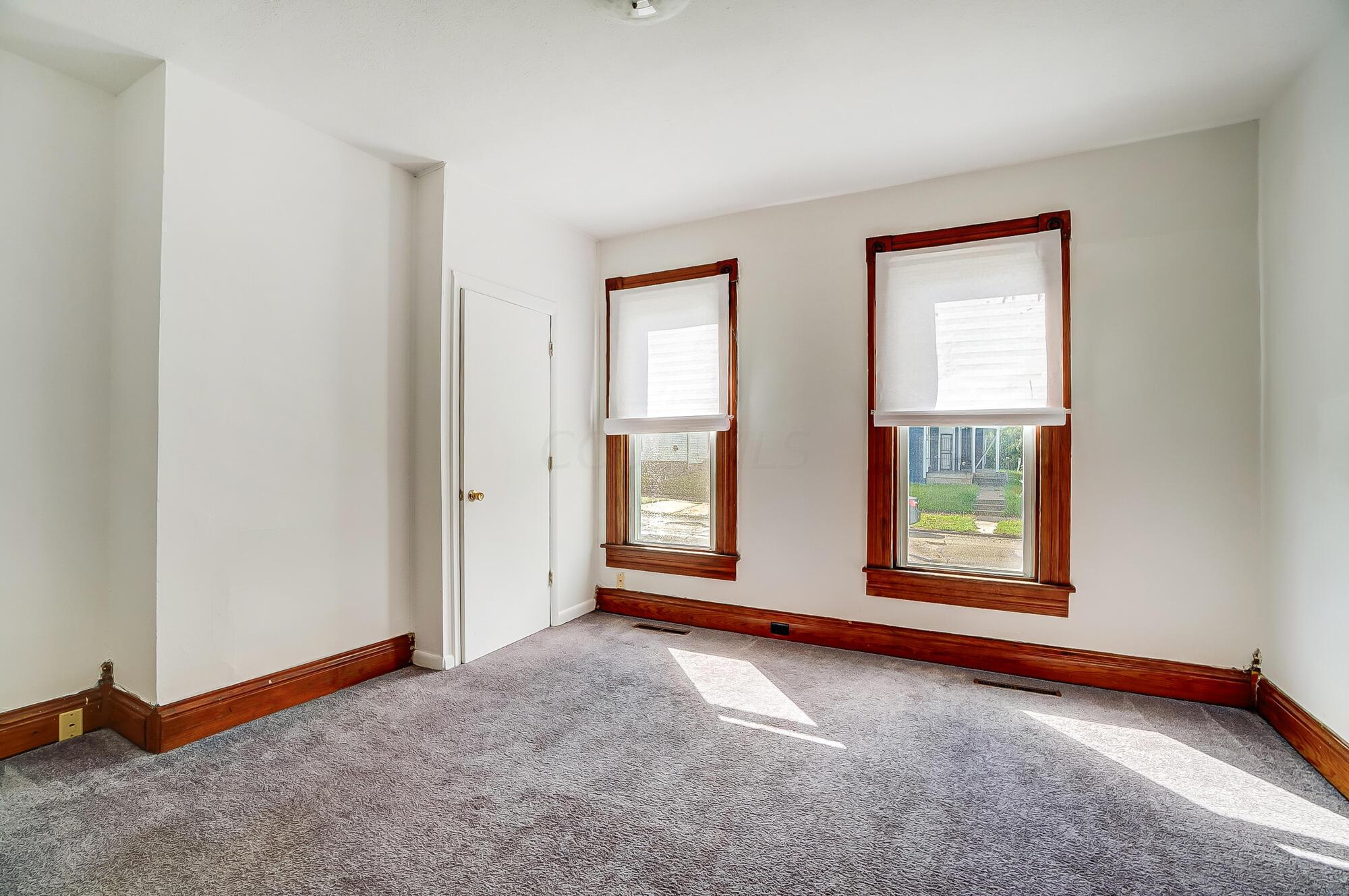 224 Rice Street Springfield, OH 45505 - Photo 8 of 29 009