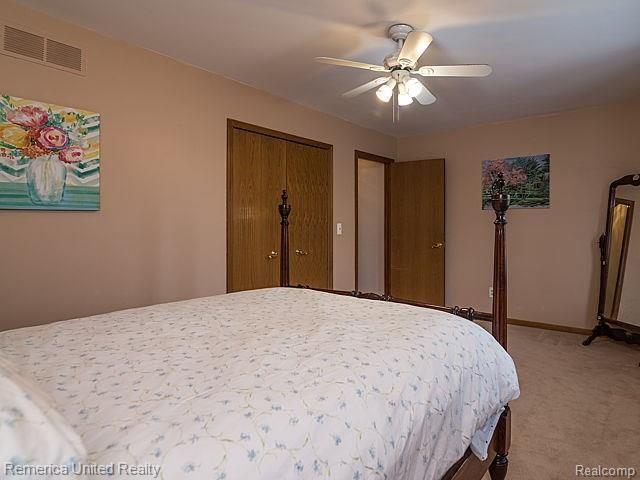 18903 Van Road Livonia, MI 48152 - Photo 46 of 57 45_37.jpg