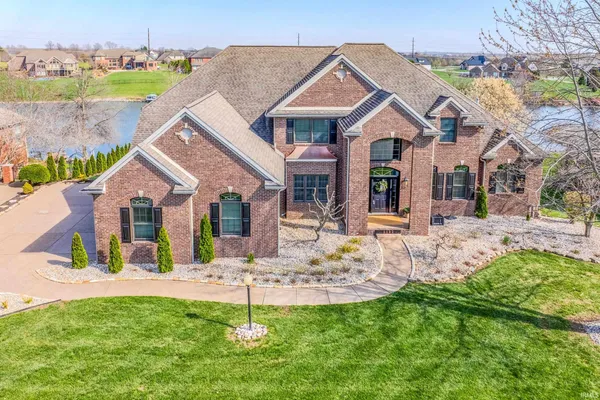 $1,049,000 | 2122 Lakes Edge Drive, Newburgh, IN 47630