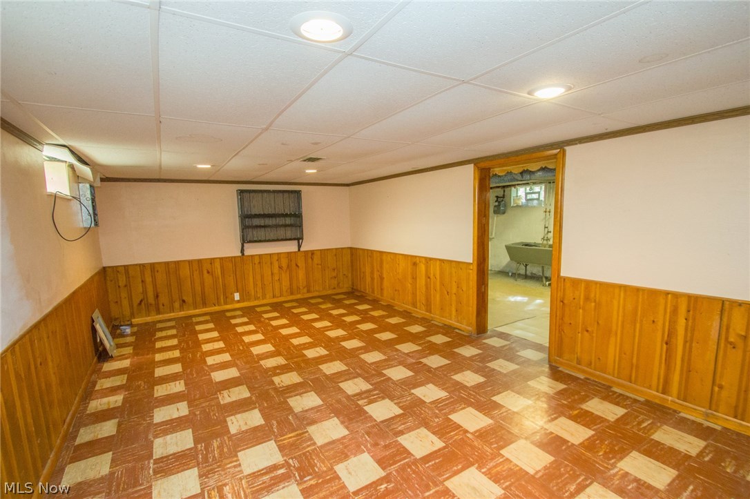 17702 Libby Road Maple Heights, OH 44137 - Photo 29 of 33