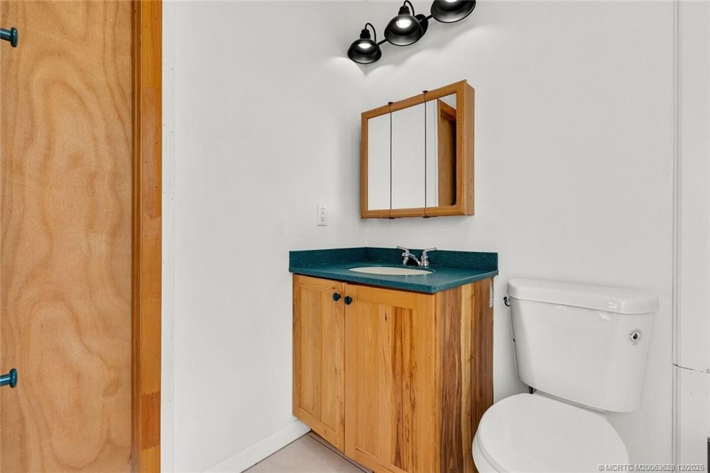 8401 Southwest Fox Brown Road Indiantown, FL 34956 - Photo 25 of 56 Apartment bath