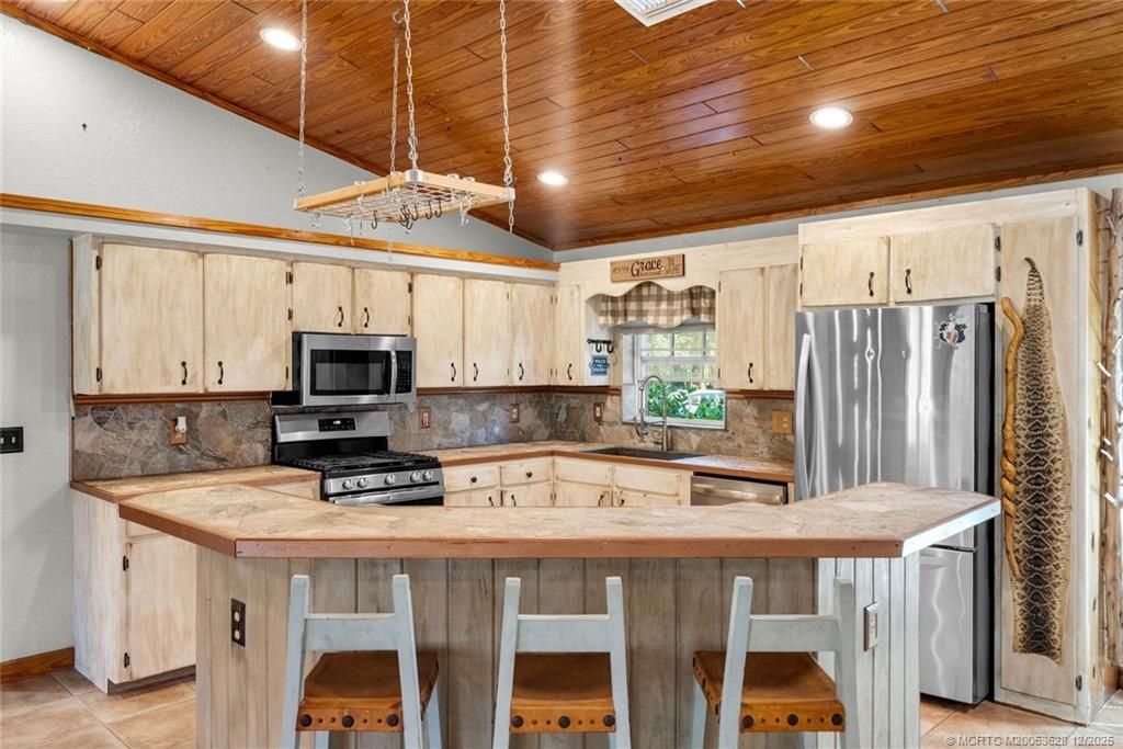 8401 Southwest Fox Brown Road Indiantown, FL 34956 - Photo 40 of 56 Main Kitchen