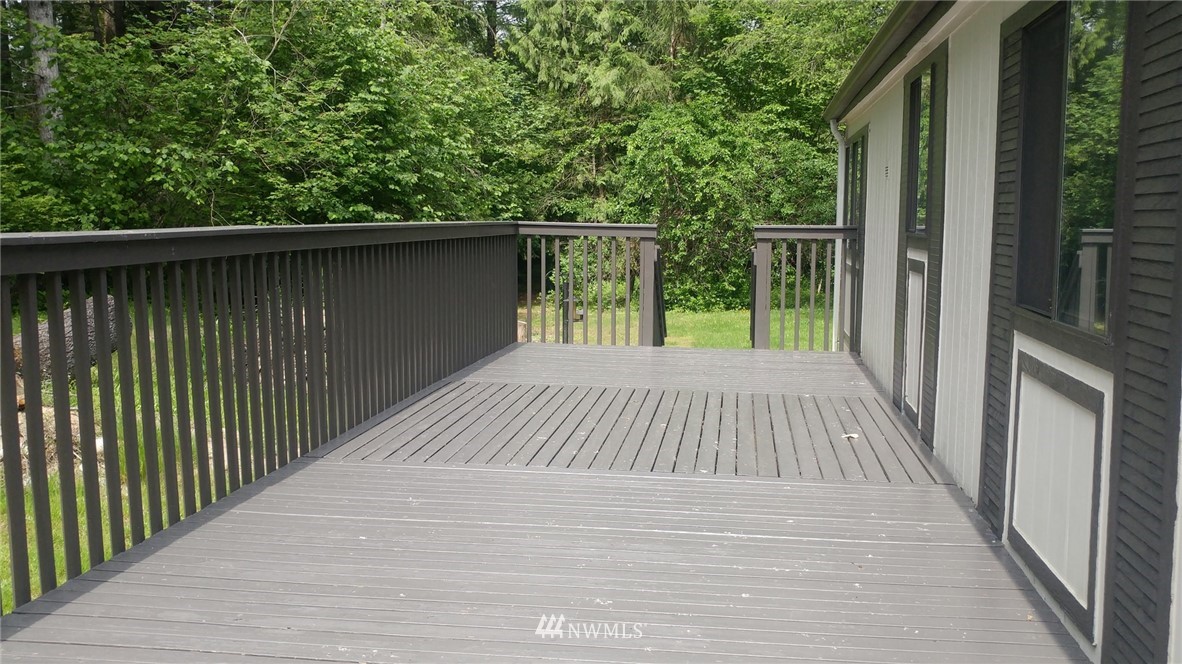 40805 Dorman Road Gold Bar, WA 98251 - Photo 4 of 25 a view of balcony with wooden floor