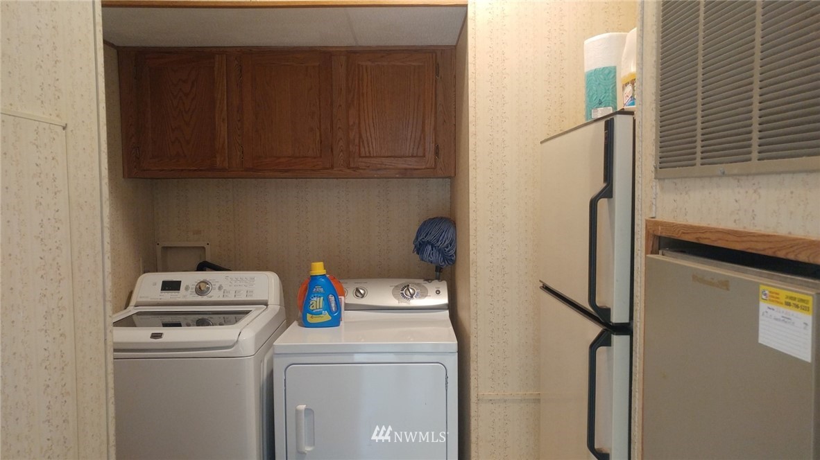 40805 Dorman Road Gold Bar, WA 98251 - Photo 10 of 25 a utility room with dryer and washer