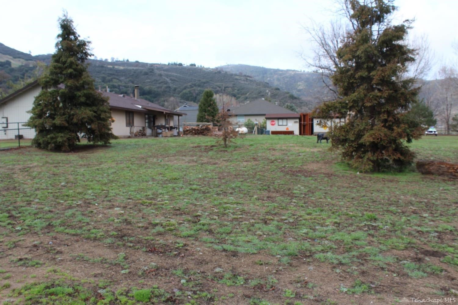 23201 Homestead Way Tehachapi, CA 93561 - Photo 3 of 21 Gallery Image 3