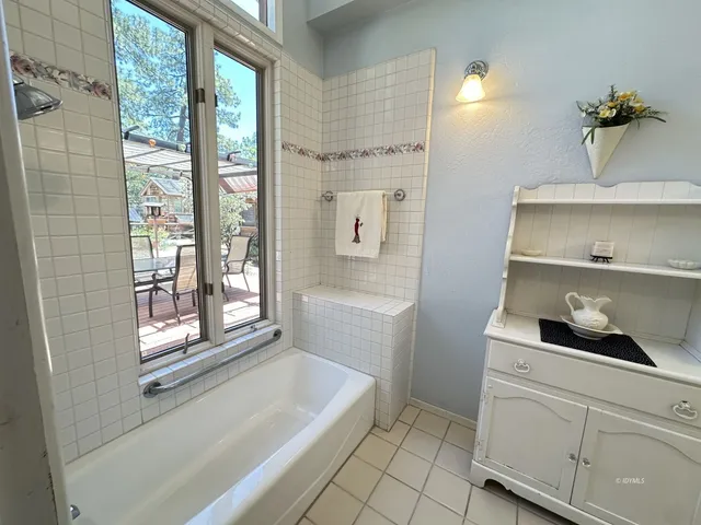 $2,500 | 26748 Mcmahan, Idyllwild, CA 92549