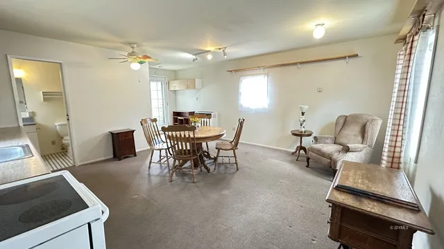 $2,500 | 26748 Mcmahan, Idyllwild, CA 92549