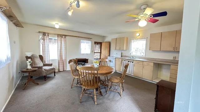 $2,500 | 26748 Mcmahan, Idyllwild, CA 92549