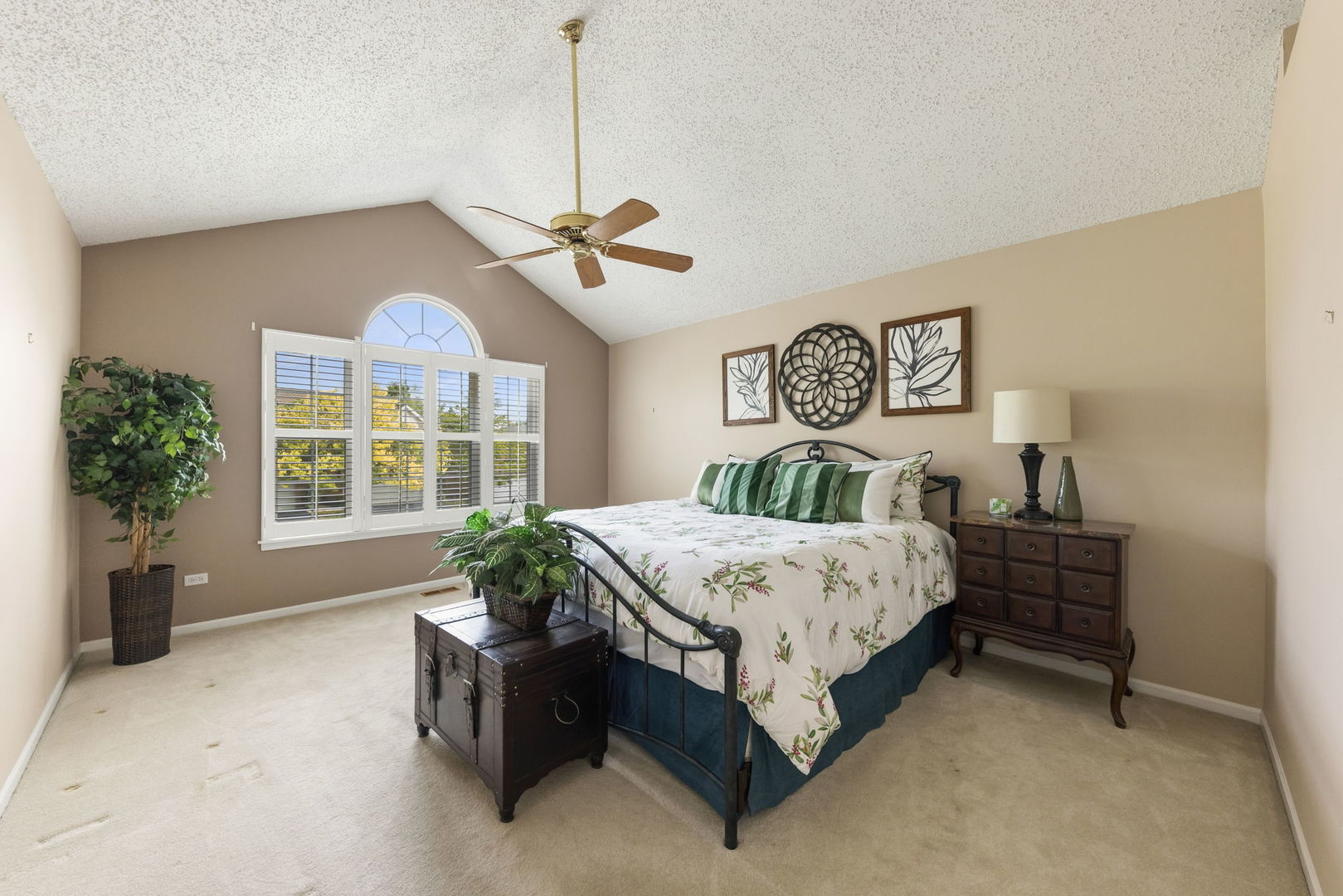 314 Cimarron Road East Lombard, IL 60148 - Photo 9 of 32 Gallery Image 9