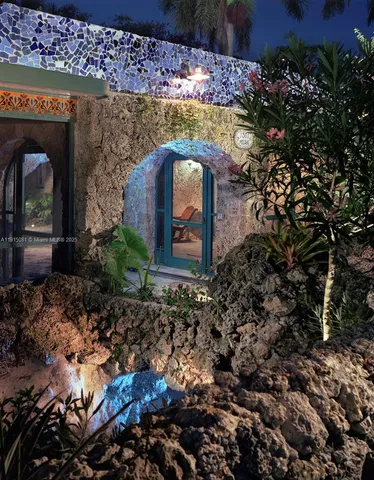 $523,900 | 1301 Milan Avenue, Unit 4, Coral Gables, FL 33134