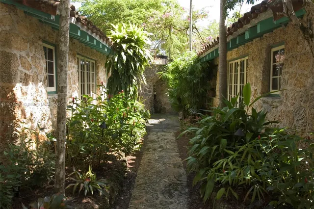 $523,900 | 1301 Milan Avenue, Unit 4, Coral Gables, FL 33134