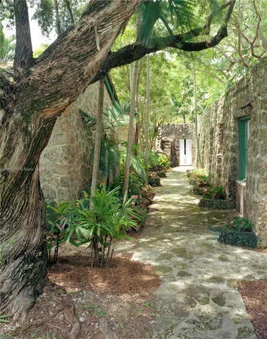 $523,900 | 1301 Milan Avenue, Unit 4, Coral Gables, FL 33134