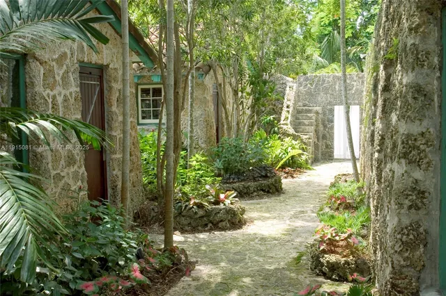 $523,900 | 1301 Milan Avenue, Unit 4, Coral Gables, FL 33134