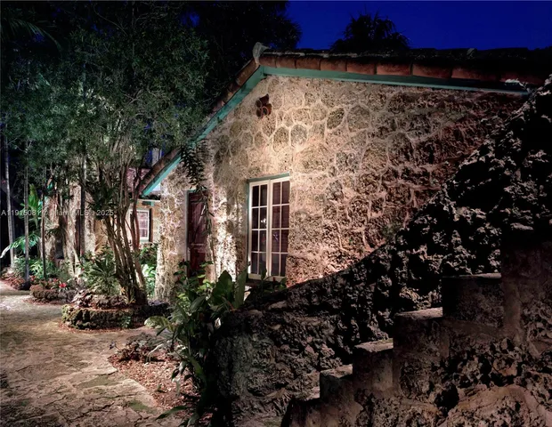 $523,900 | 1301 Milan Avenue, Unit 4, Coral Gables, FL 33134