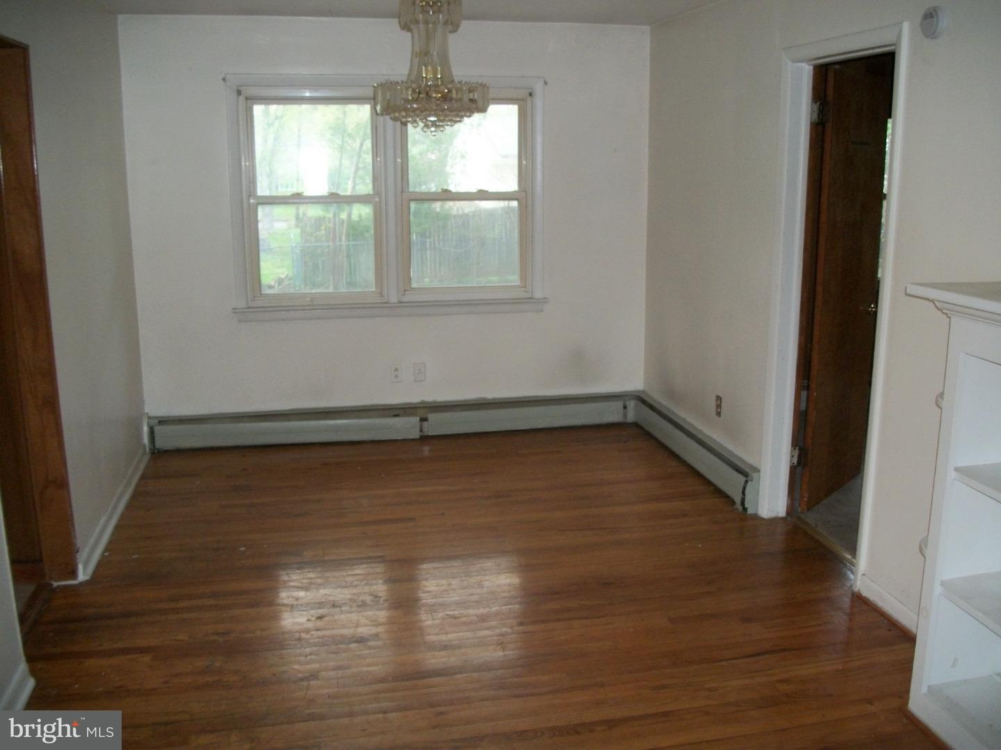 136 Upper Ferry Road Ewing, NJ 08628 - Photo 5 of 18 Dining Room