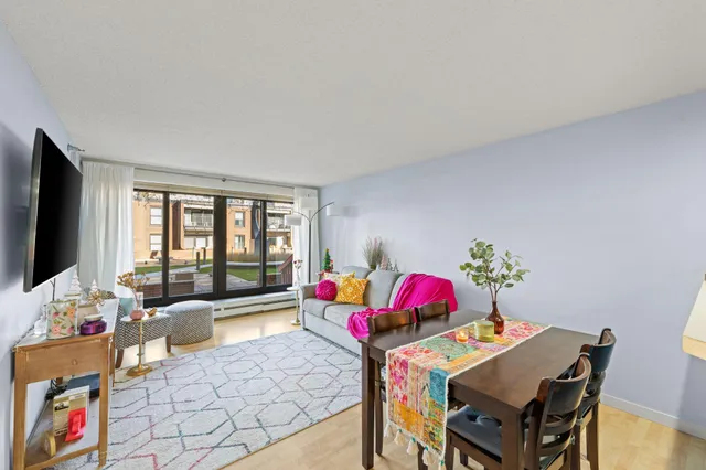 $1,695 | 48 Groveland Terrace, Unit B103, Minneapolis, MN 55403