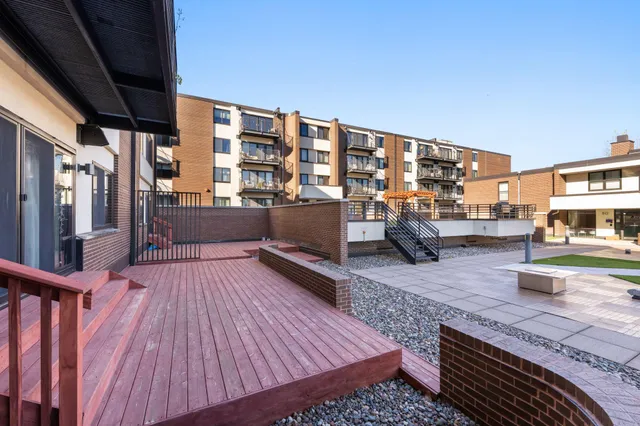 $1,695 | 48 Groveland Terrace, Unit B103, Minneapolis, MN 55403