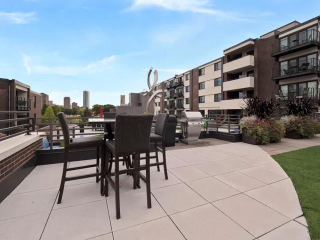 $1,695 | 48 Groveland Terrace, Unit B103, Minneapolis, MN 55403