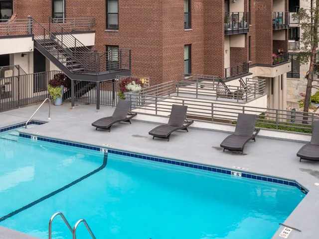 $1,695 | 48 Groveland Terrace, Unit B103, Minneapolis, MN 55403