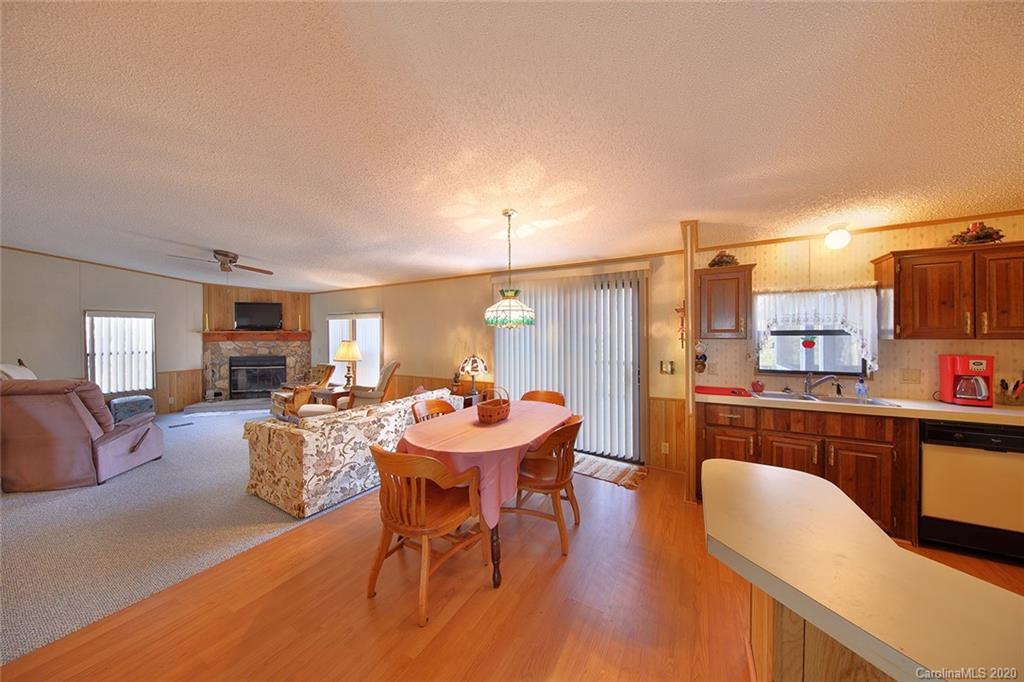 37 South Shiff Road Hendersonville, NC 28792 - Photo 11 of 27 Gallery Image 11