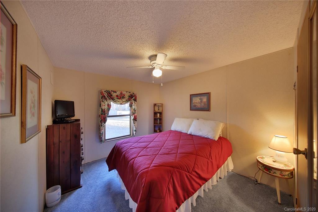37 South Shiff Road Hendersonville, NC 28792 - Photo 17 of 27 Gallery Image 17
