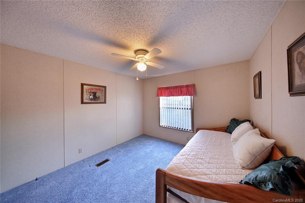 37 South Shiff Road Hendersonville, NC 28792 - Photo 18 of 27 Gallery Image 18