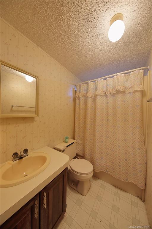 37 South Shiff Road Hendersonville, NC 28792 - Photo 19 of 27 Gallery Image 19