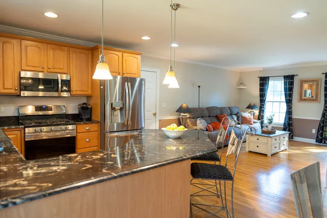 $899,000 | 62 3 Ponds Drive, Barnstable, MA 02632