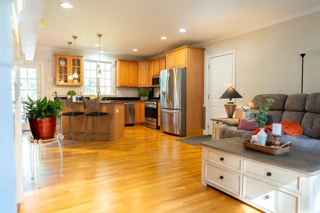 $899,000 | 62 3 Ponds Drive, Barnstable, MA 02632