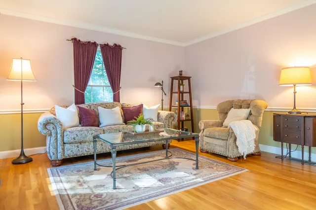 $899,000 | 62 3 Ponds Drive, Barnstable, MA 02632