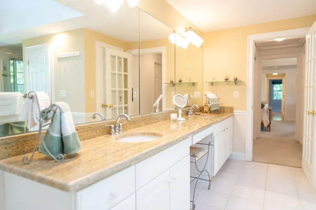 $899,000 | 62 3 Ponds Drive, Barnstable, MA 02632