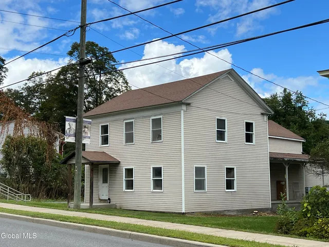 $1,300 | 207 East Main Street, Unit 1, Richmondville, NY 12149