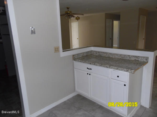 2013 Cooper Drive Cocoa, FL 32922 - Photo 7 of 23 Kitchen v3