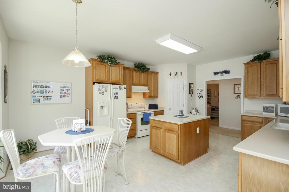 14445 Inlet Road Culpeper, VA 22701 - Photo 7 of 30 Kitchen