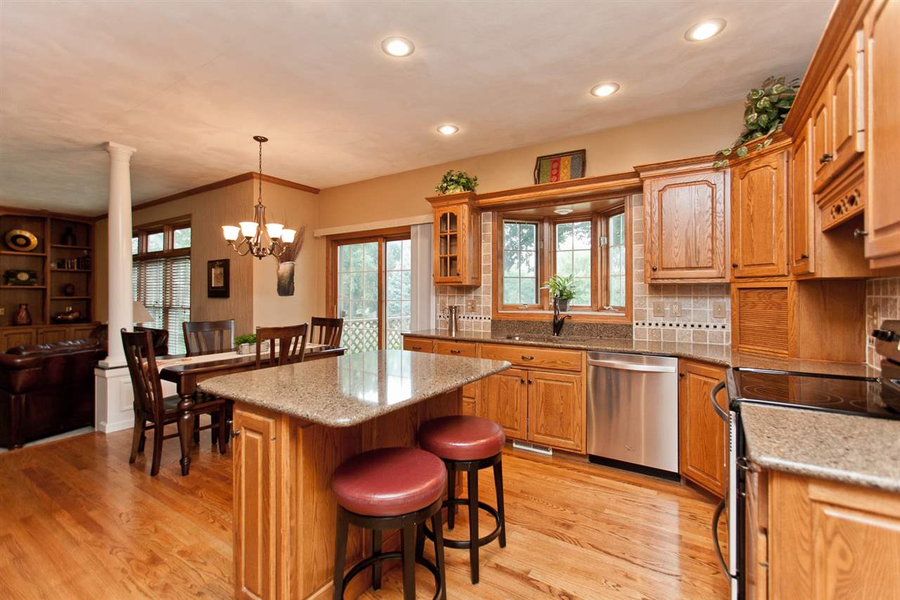 4043 Bruce Road Marion, IA 52302 - Photo 10 of 46 Gallery Image 10