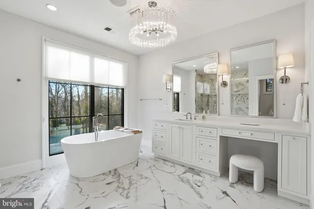 $4,395,000 | 2812 24th Street North, Arlington, VA 22207