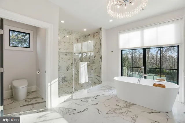 $4,395,000 | 2812 24th Street North, Arlington, VA 22207