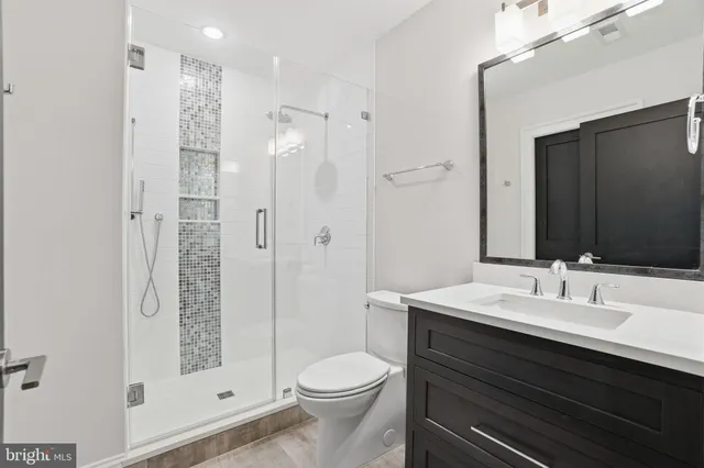 $4,395,000 | 2812 24th Street North, Arlington, VA 22207